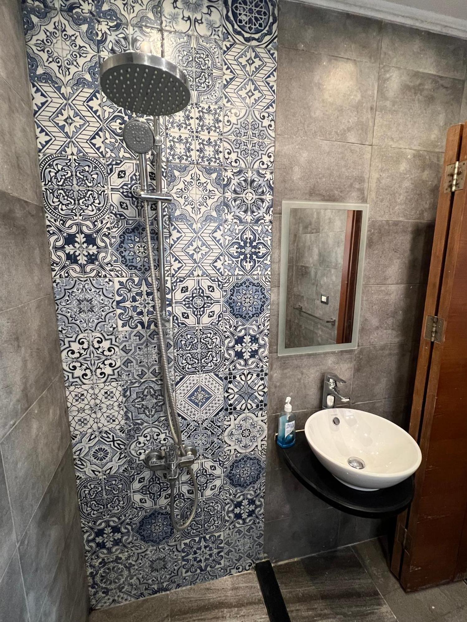 Sunny Elegant 3br Near Auc New Apartment Kairo