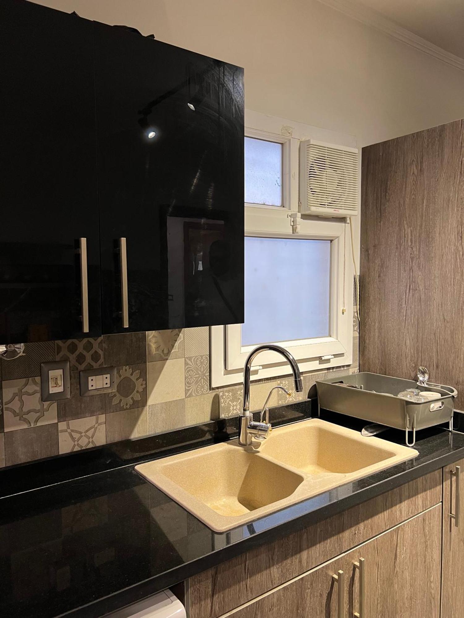 Sunny Elegant 3br Near Auc New * Kairo